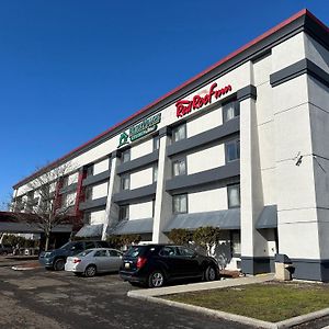 Red Roof Inn Flint